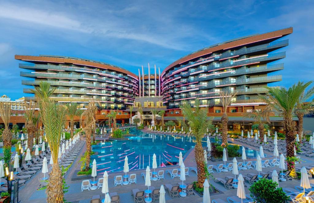 Kirman Calyptus Resort & SPA