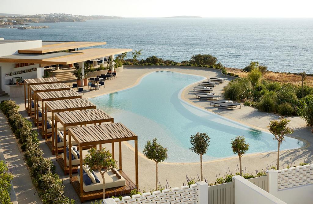 PAROCKS Luxury Hotel & Spa (Ambelas) 