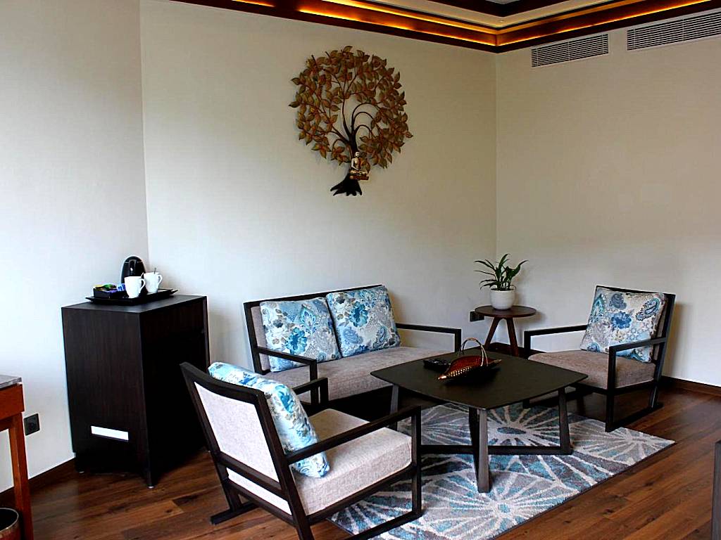 Niraamaya Retreats Samroha Athirappilly: Presidential Suite (Athirappilly) 