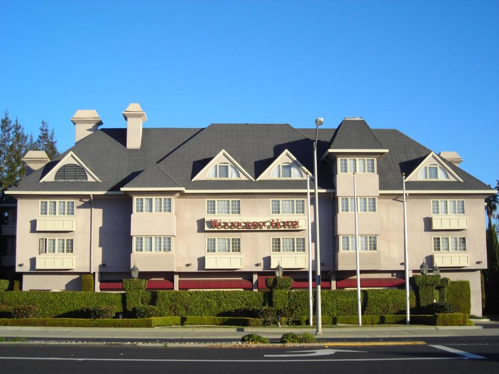 Woodcrest Hotel Cupertino