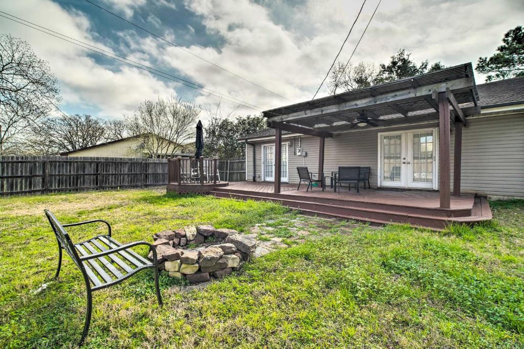 Bright College Station Abode 3 Mi to Kyle Field