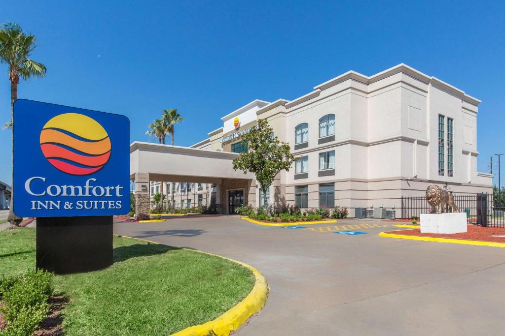 Comfort Inn & Suites SW Houston Sugarland