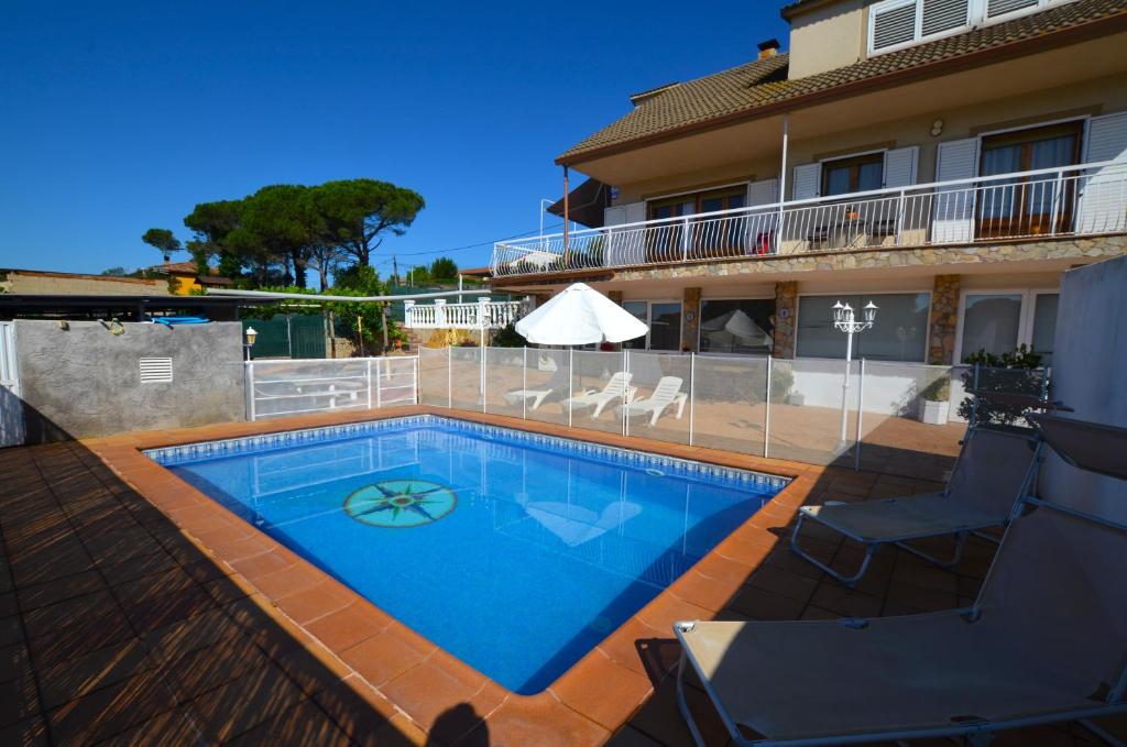 Villa Solmar 9 people private pool 12 kms Lloret